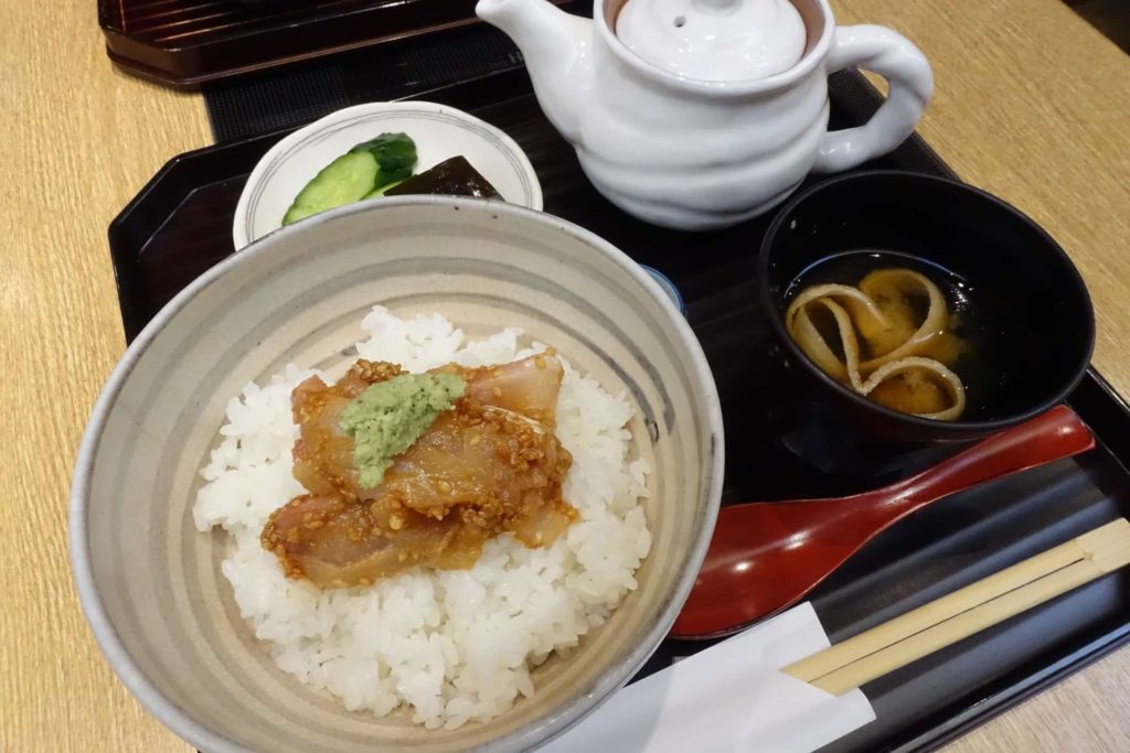 はしたて 京都駅 SUVACO スバコ JR京都伊勢丹 和食 おすすめ ランチ メニュー 値段 鯛の胡麻味噌丼